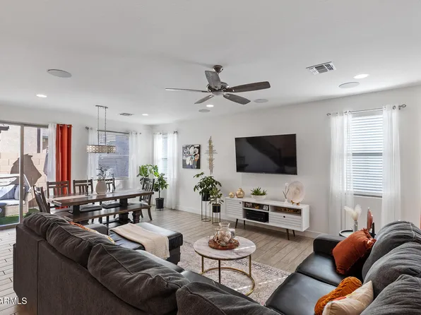 1638 S 82ND Way, Mesa, AZ 85209