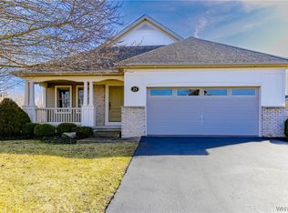 25 Springbrook Shores Dr, Elma, NY 14059