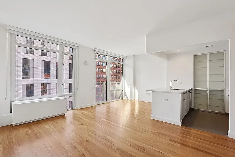 501 East 74th Street — Photo 3