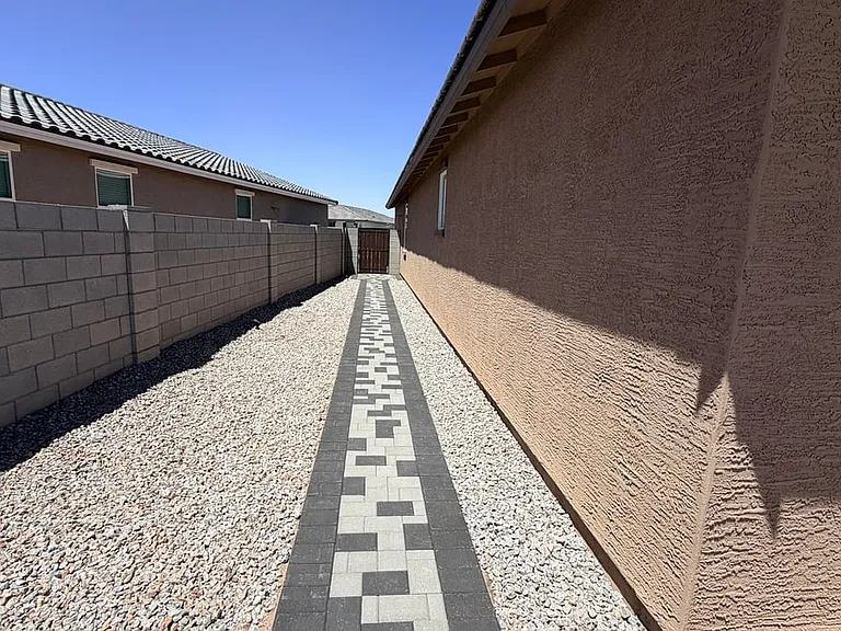 37043 W Vera Cruz Dr — Photo 22