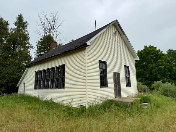 4016 W Conrad Rd, Ludington, MI 49431