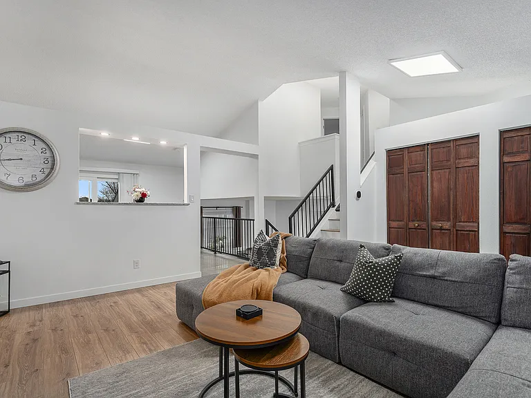 12160 Birch St — Photo 3
