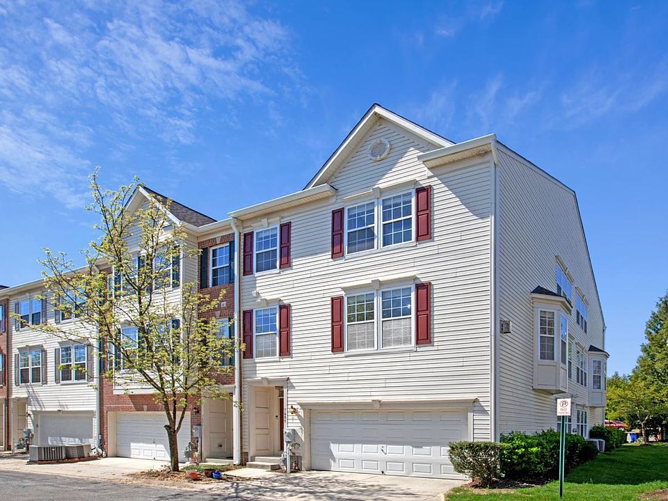 Home sweet home! 7689 Spreading Oak FOR RENT!