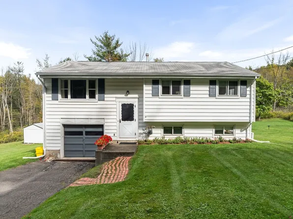 1240 Taft Ave, Endicott, NY 13760