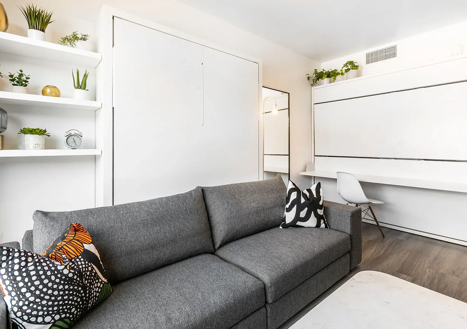 Studio, 338 sqft, $1,700 — Photo 3