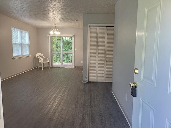 3rd image of 305 Hamilton Glenn #305