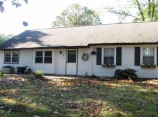 38 Henry St, Delran, NJ 08075