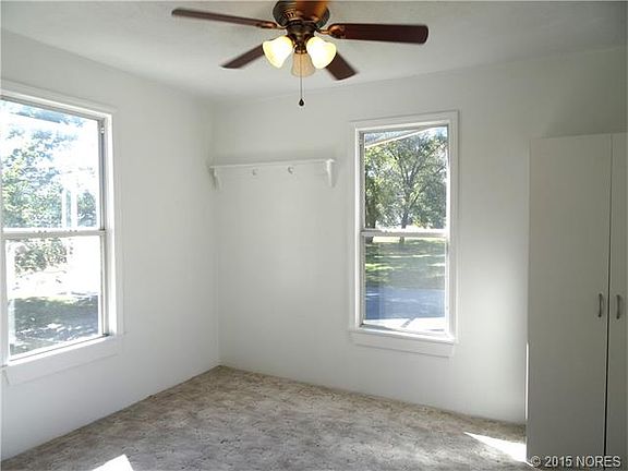 4th image of 302 E McKinley Ave