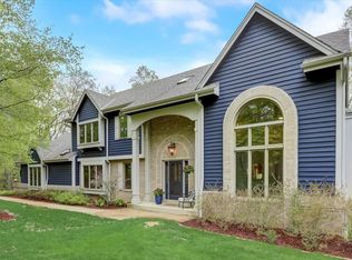 1296 Sonseeahray Ct, Hubertus, WI 53033