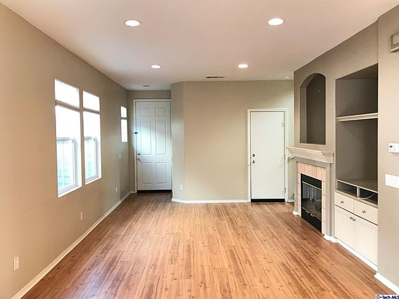 4th image of 29245 Dakota Dr