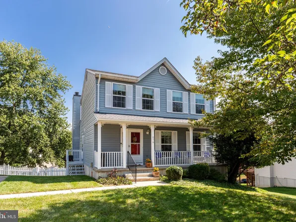 676 Windsor Dr, Westminster, MD 21158