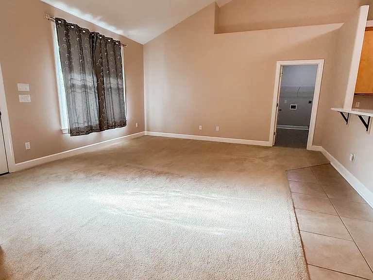 201 Mallard Pond Cir — Photo 7