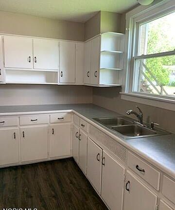 3rd image of 311 N Tarr St