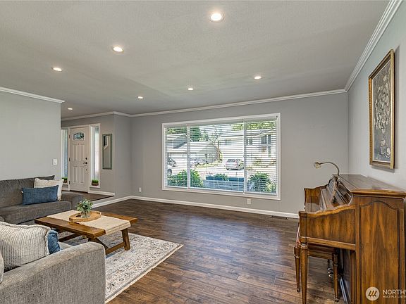 5th image of 11231 SE 322nd Street