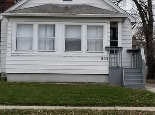 16714 Stephens Dr, Eastpointe, MI 48021