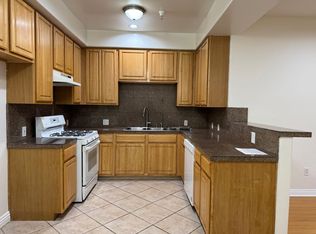 Etiwanda Units, Reseda, CA 91335