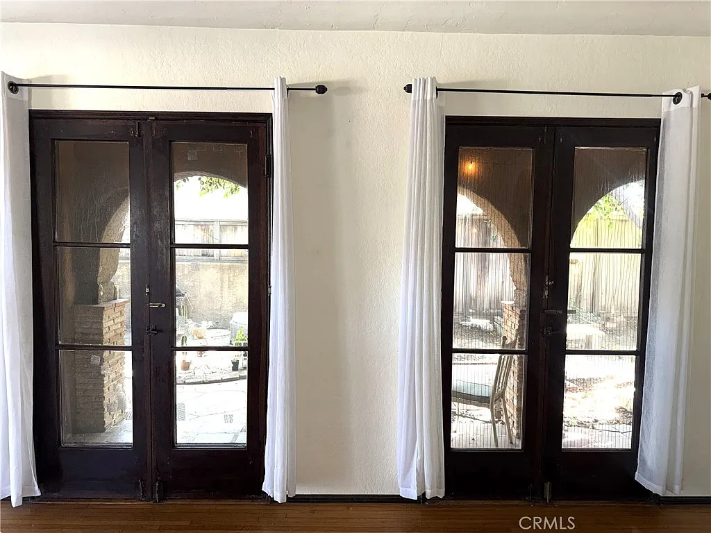 2 bed, 1200 sqft, $3,000 — Photo 4
