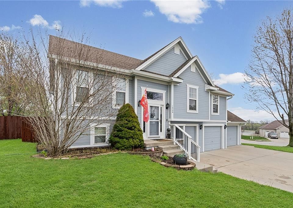 1404 NE 196th St, Smithville, MO 64089 | MLS #2613655 | Zillow