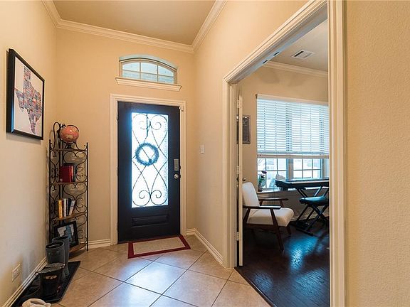 3rd image of 7041 Belteau Ln