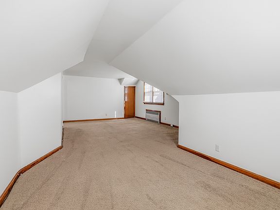 3rd image of 557 Summer Ave Floor 2