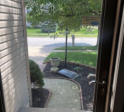 4th image of 3655 Stonecross Ln