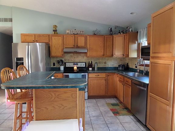 2nd image of 3238 Madrona Ct