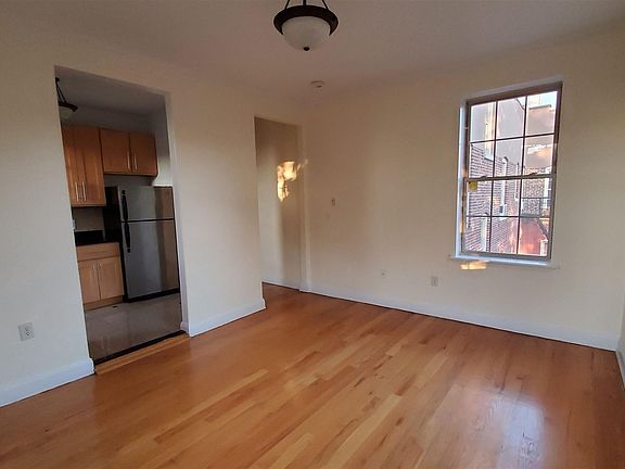5th image of 2677 Kennedy Blvd APT 16
