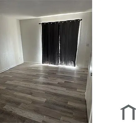 2833 E Le Marche Ave — Photo 8