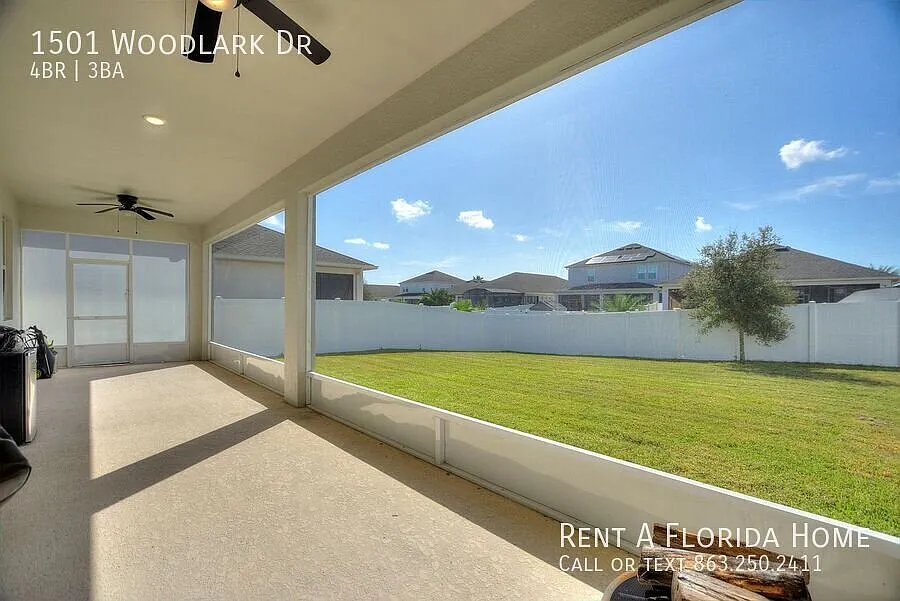 Energy-Efficient Solar Home! Fully Fenced Backyard! — Photo 2