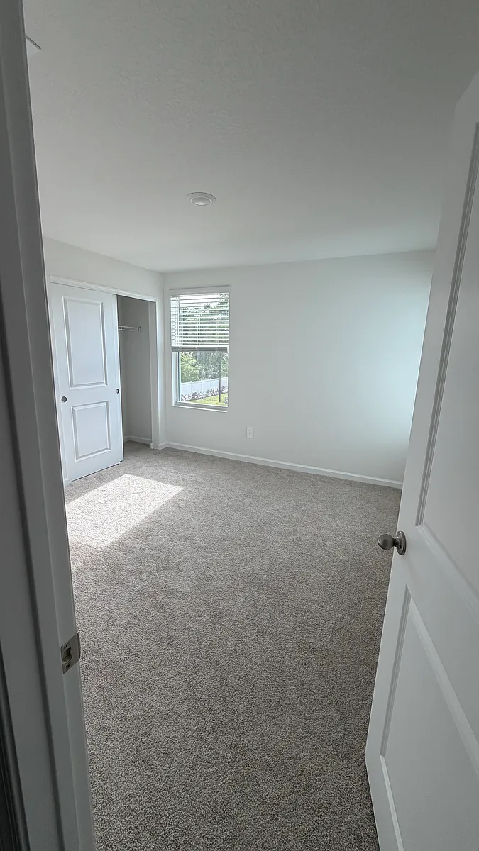 Building Photo - Salisbury Cir