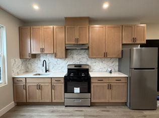 915 Grove St APT 1R, Irvington, NJ 07111