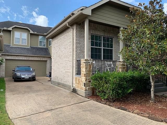 1st image of 21718 Shallow Glen Ln