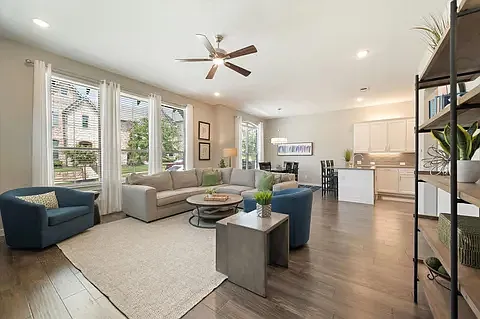 1195 Lake City Ave — Photo 4
