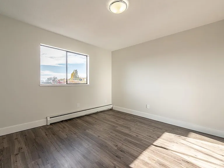 335 Saint James St #337 — Photo 16