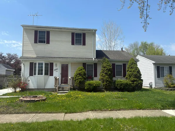 16304 Oaktree Ln, Romulus, MI 48174