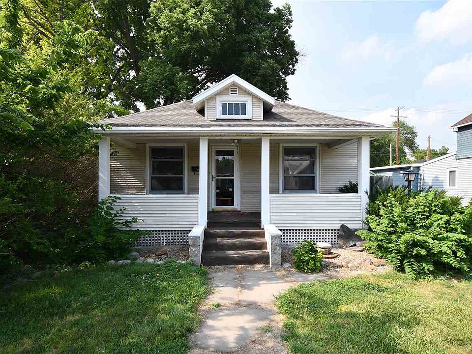 1st image of 407 W 28th St