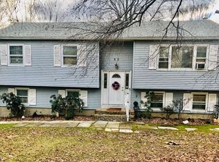 16 Ridge St, Hackettstown, NJ 07840