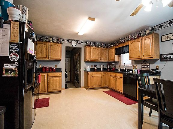 5th image of 719 Woodridge Dr