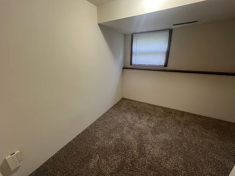 7313 Farmington Way — Photo 13