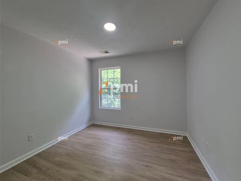 304 Klinetop Dr — Photo 8