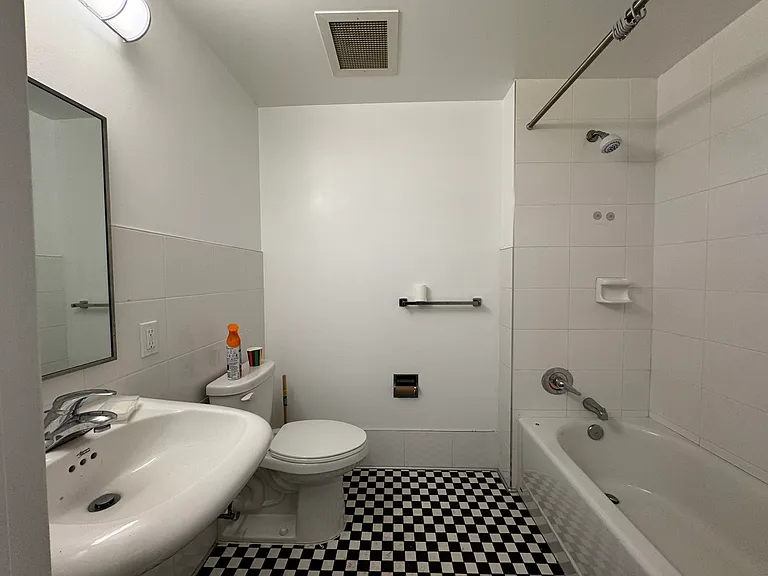 3188 Villa Ave #10H — Photo 4