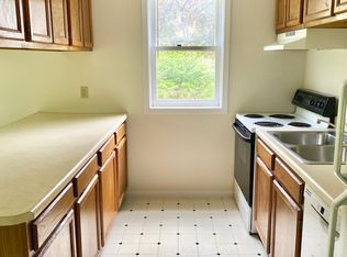 25 Baycrest Dr APT 601, South Burlington, VT 05403
