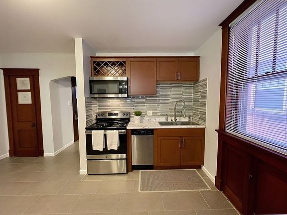 4th image of 5122 Goethe Ave