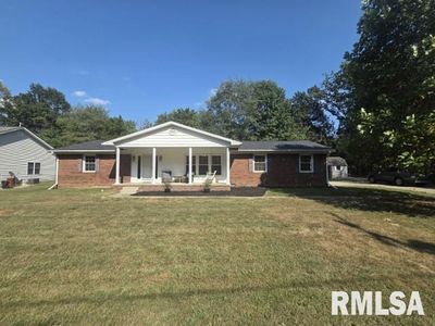 13964 N Indian Trail Dr, Mount Vernon, IL, 62864