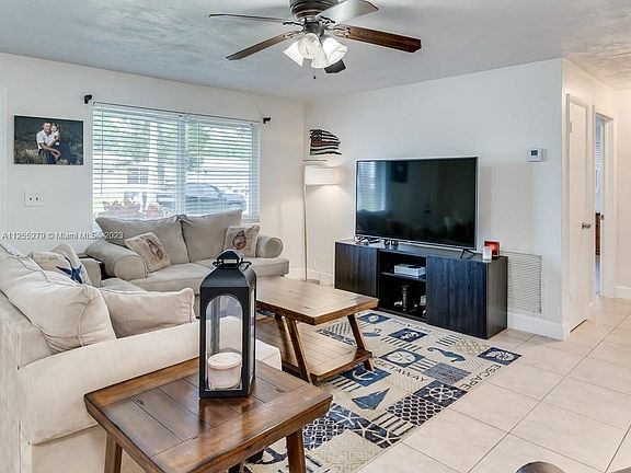3rd image of 9464 SW 52nd Ct