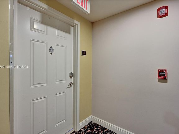 4th image of 4907 Midtown Ln APT 1314