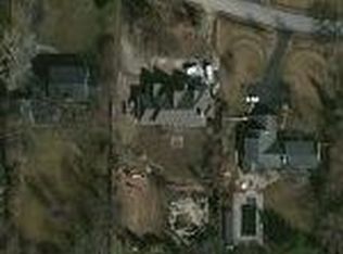 2262 Drury Ln, Northfield, IL 60093