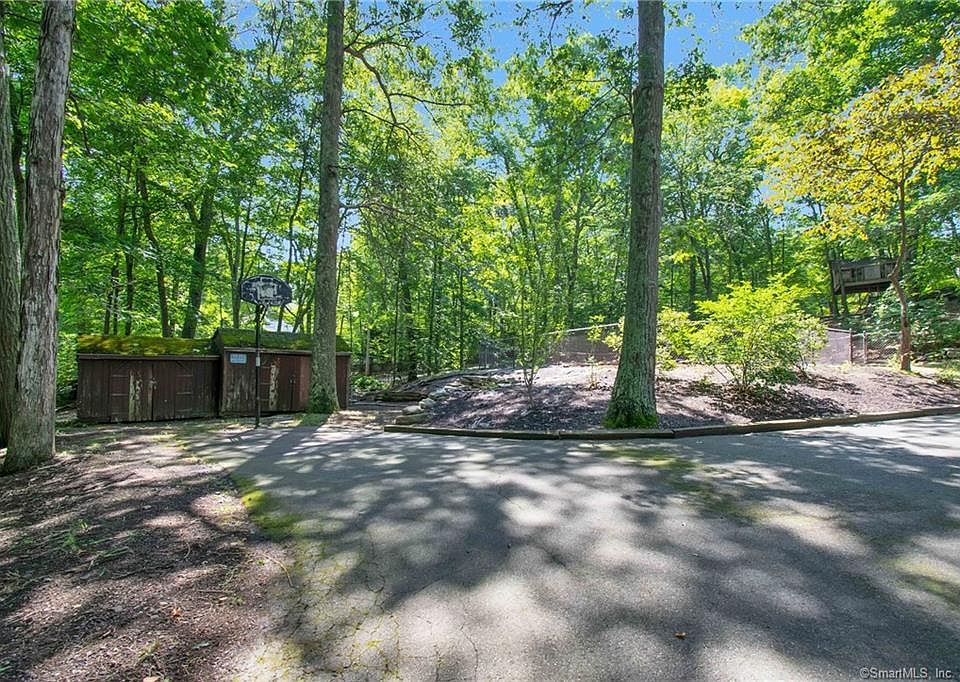 550 Nut Plains Rd, Guilford, CT 06437 Zillow