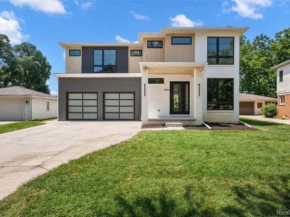 1336 Haynes St, Birmingham, MI 48009