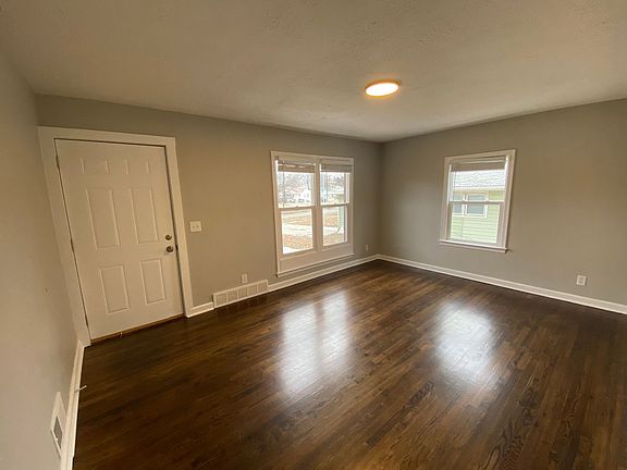3rd image of 5435 Fontenelle Blvd